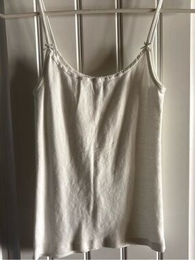 3 Never Worn White Women's Brandy Melville Tank Top